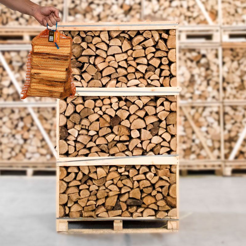 Hele pallet eikenhout + gratis 5 zakken aanmaakhout, foto 2 van 4
