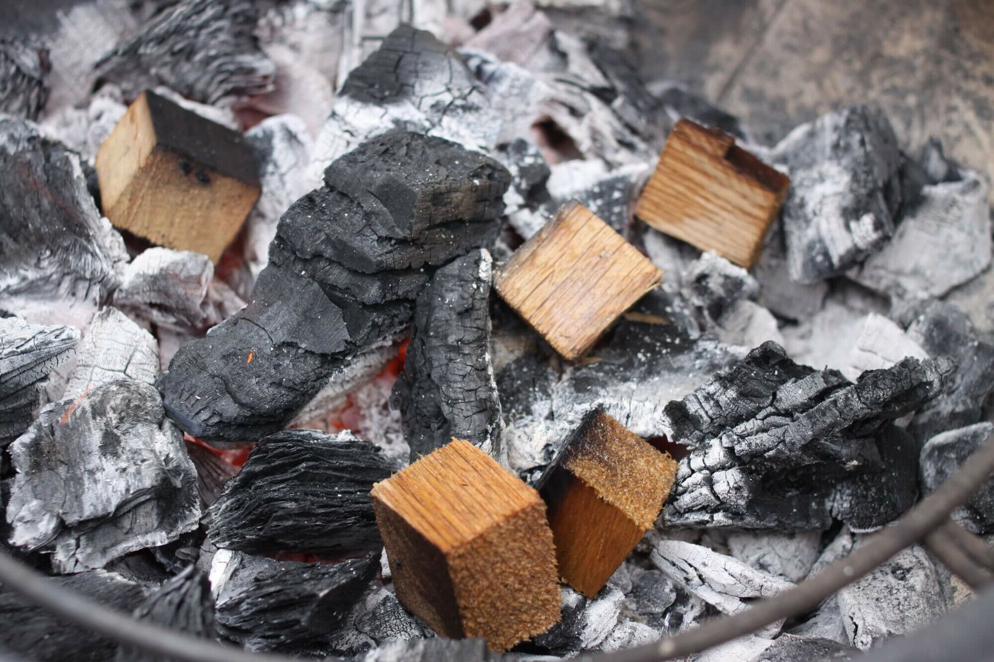 Cook in Wood BBQ mediterranean wood chunks beech, foto 2 van 2