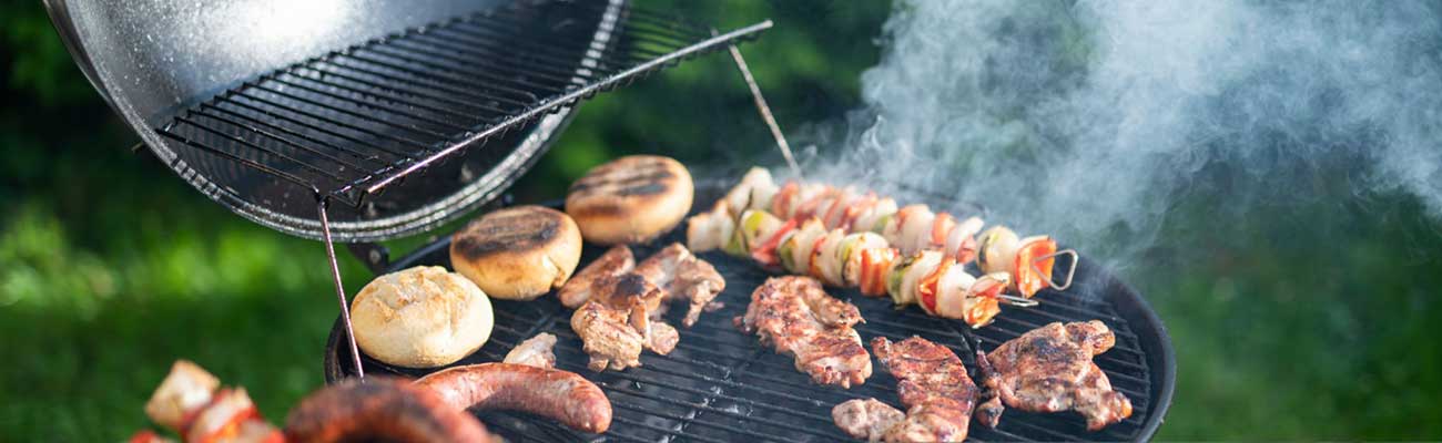Barbecue met houtskoolbriketten Openhaardhout Gigant Barbecue met houtskoolbriketten Openhaardhout Gigant